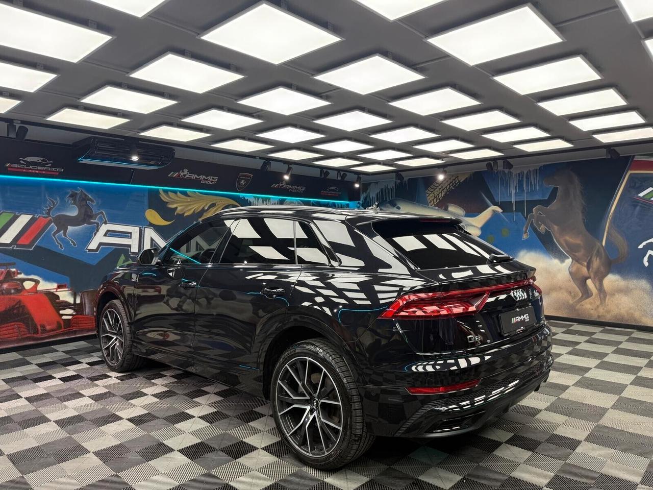 Audi Q8 55 TFSI quattro tiptronic S line EDITION (413)