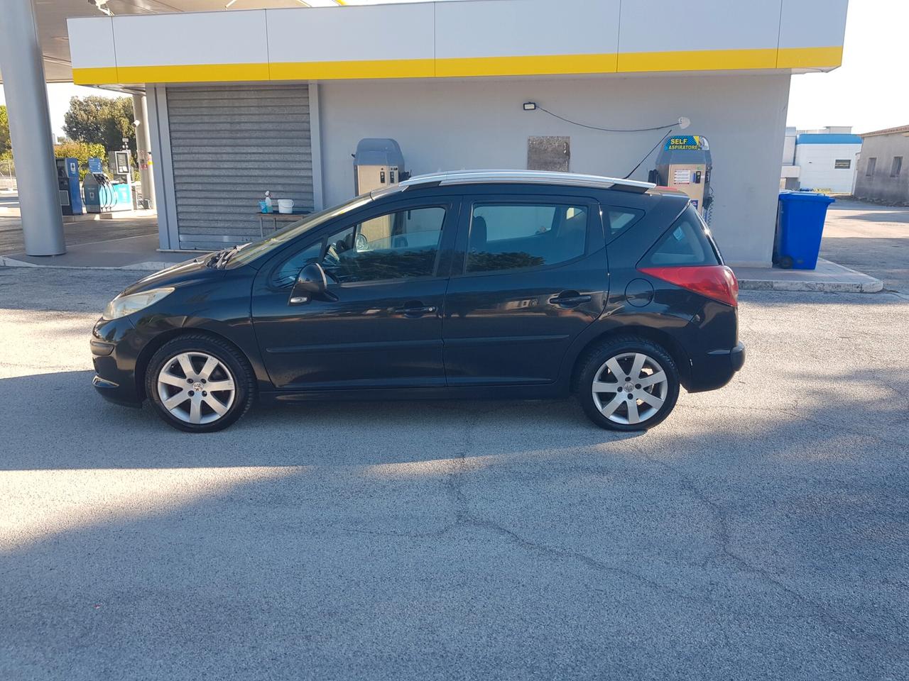 Peugeot 308 1.6 HDi 90Cv anno 2009