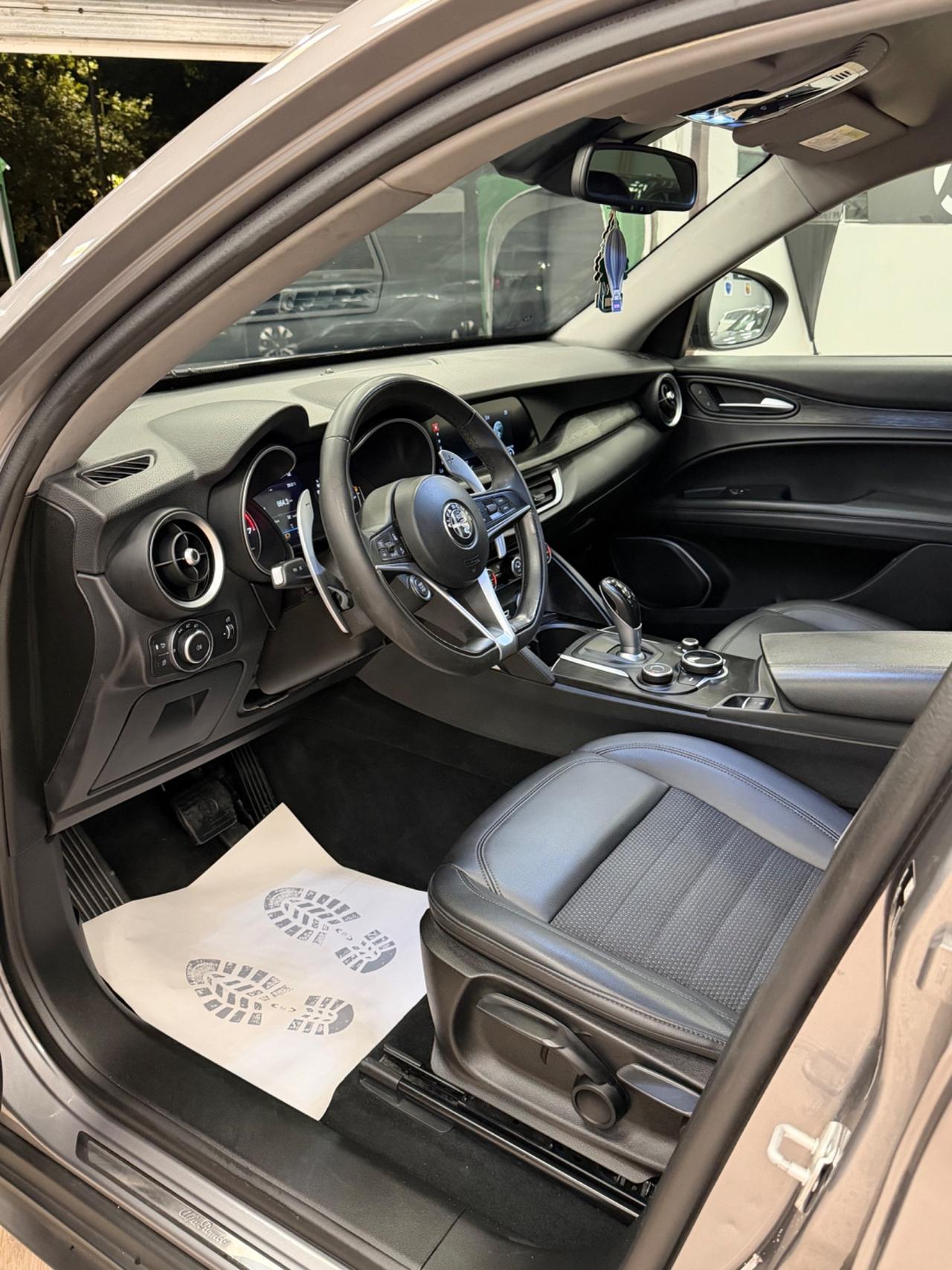 Alfa Romeo Stelvio 2.0 Turbo 200 CV AT8 Q4 B-Tech