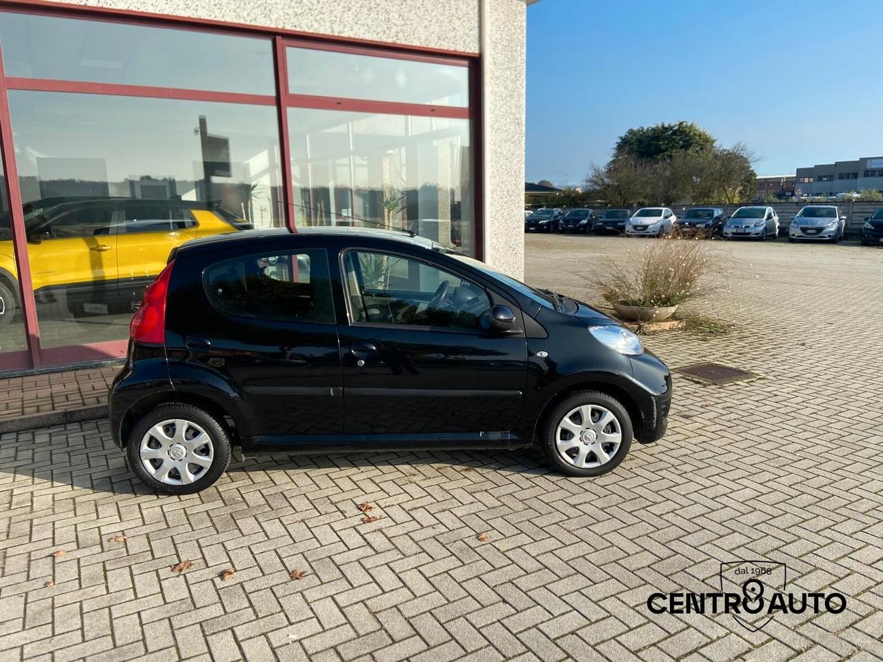 Peugeot 107 1.0 68CV 5p. Plaisir