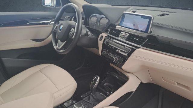 BMW X1 sDrive18d xLine Aut. + Tetto apr.
