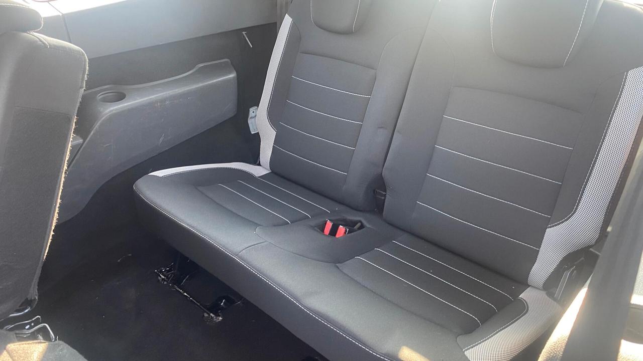 Dacia Lodgy Stepway 1.5 Blue dCi 8V 115CV 7 posti