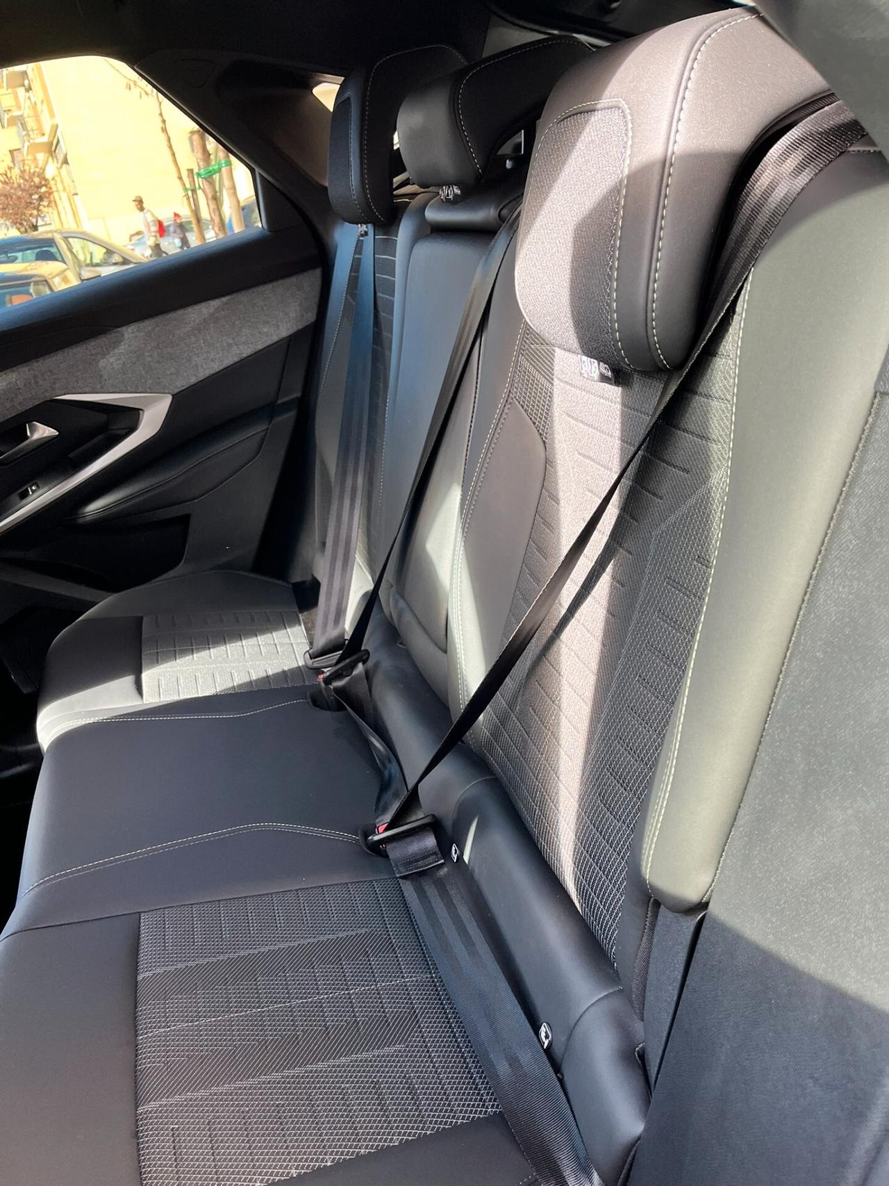 Peugeot 3008 Hybrid 145 e-DCS6 GT