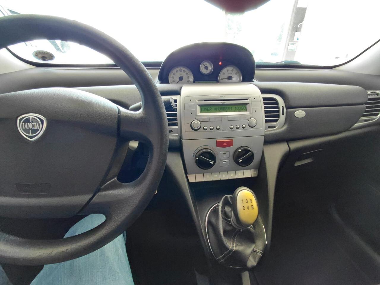 Lancia Ypsilon 1.2 69 CV Elle KM 112.700