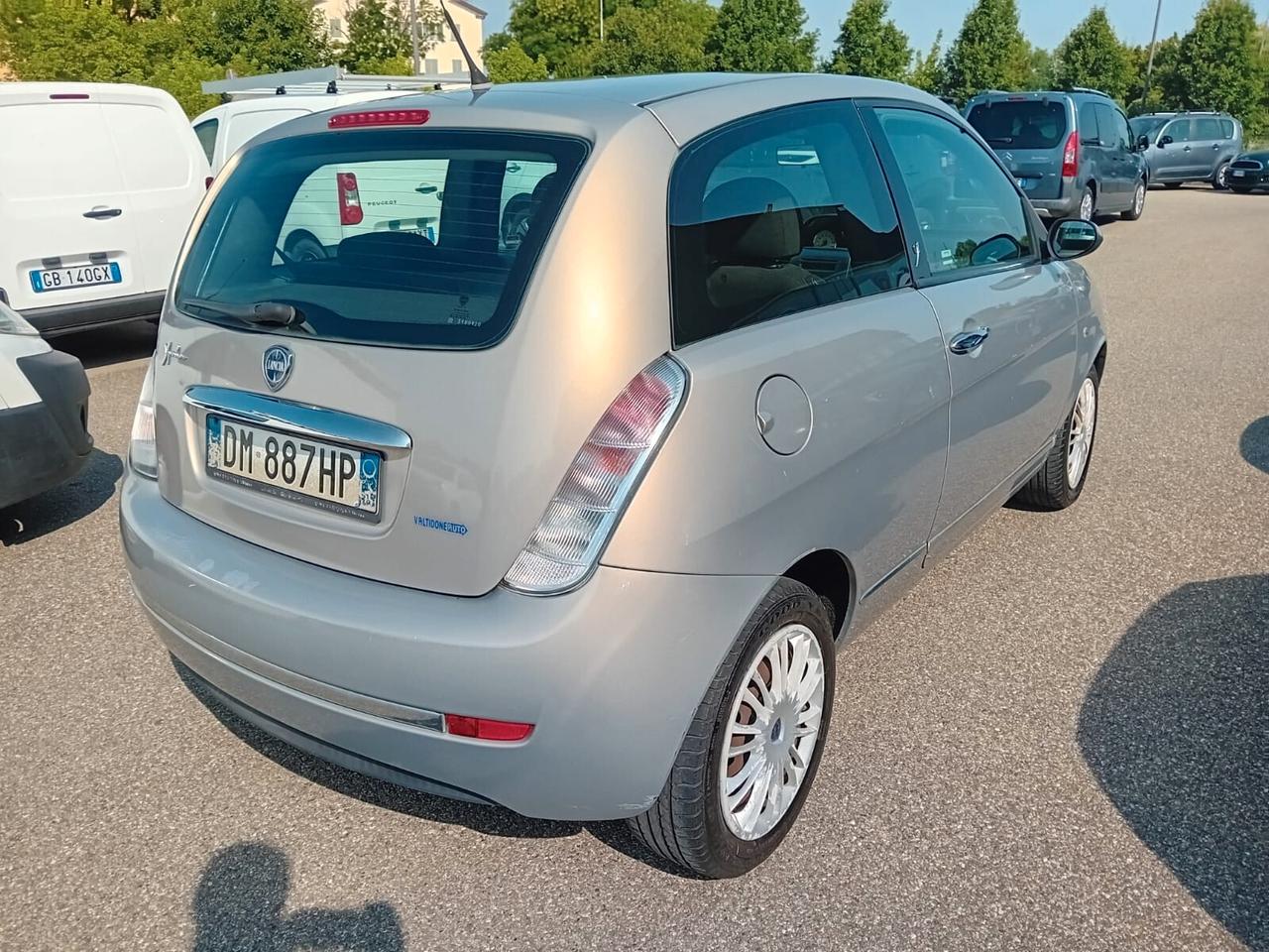 Lancia Ypsilon 1.2 OK NEOPATENTATI