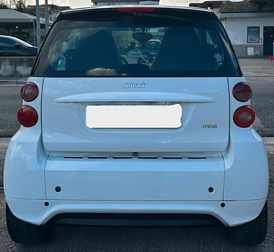 Smart ForTwo 1000 52 kW MHD coup&eacute; pulse