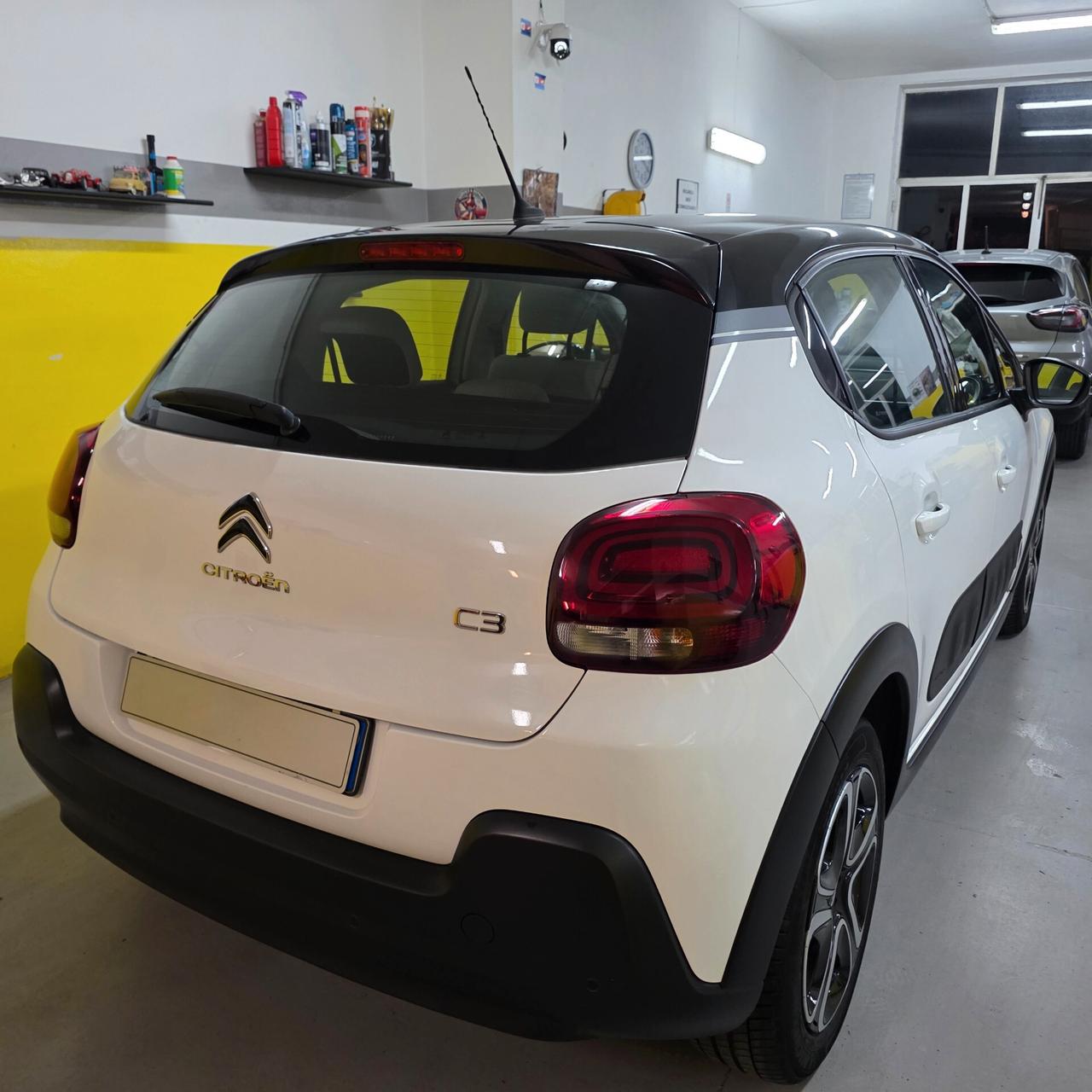 Citroen C3 PureTech 82 Shine AZIENDALE PERFETTA