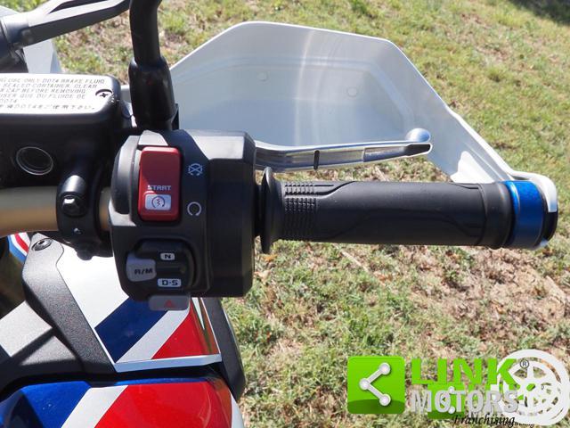 HONDA Africa Twin CRF 1000 L TRICOLOUR TRAVEL EDITION