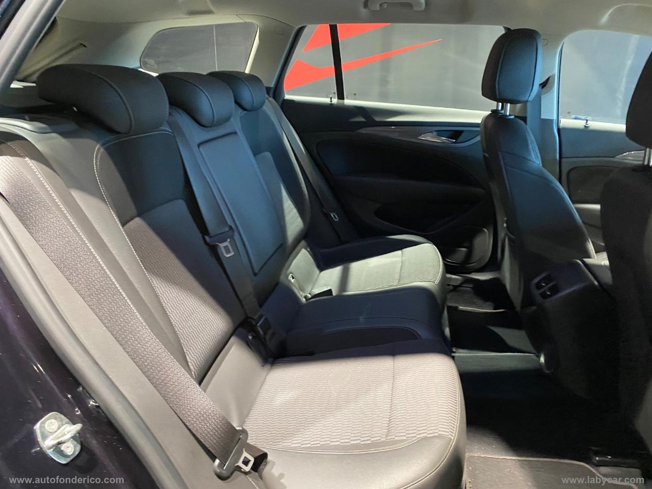OPEL Insignia 2.0 CDTI S&S aut.Country Tourer
