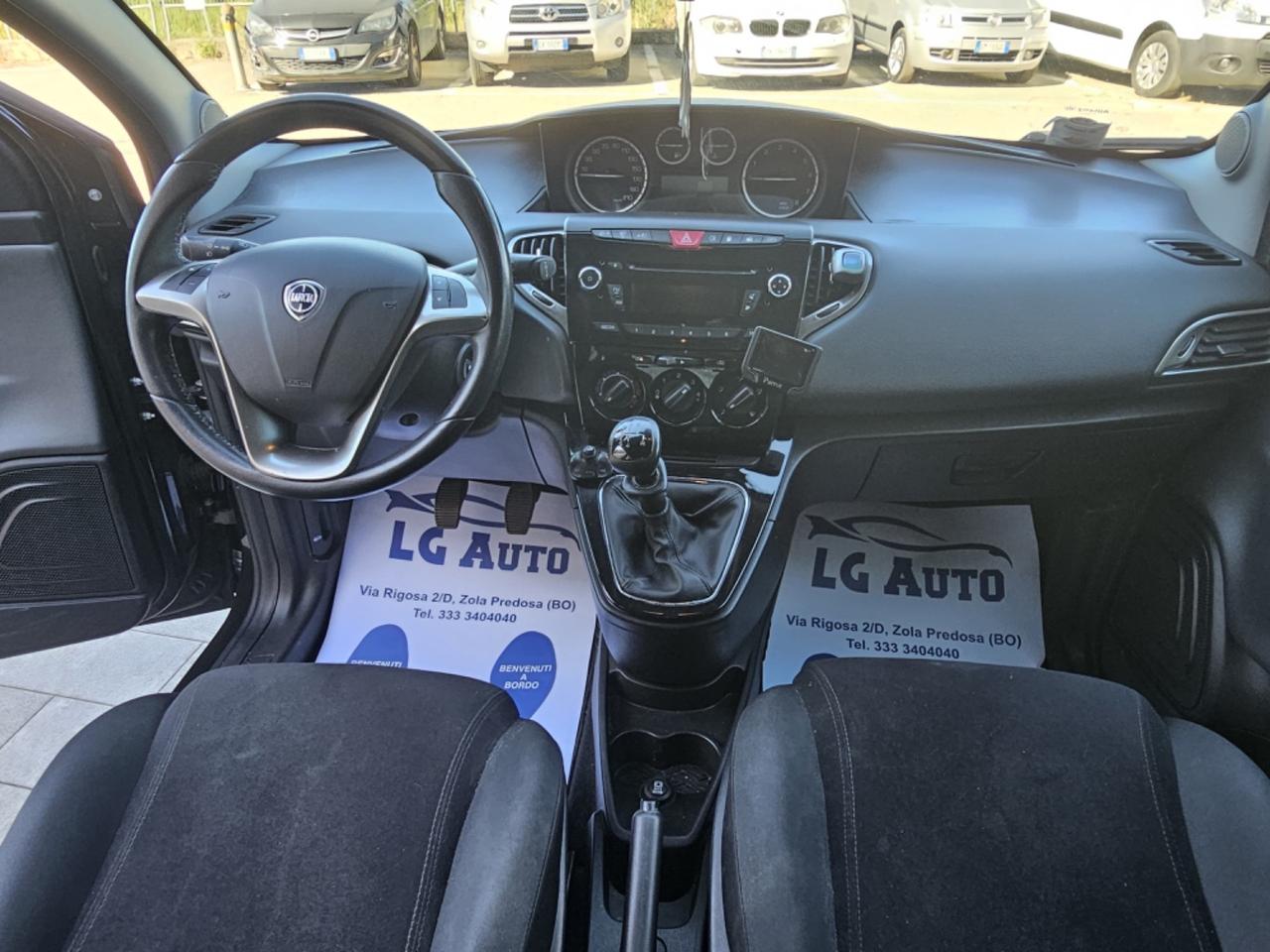 Lancia Ypsilon 0.9 TwinAir 85 CV 5 porte Metano Ecochic Gold