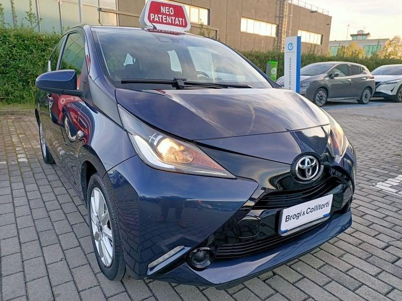 Toyota Aygo 5 Porte 1.0 VVT-i x-play my15