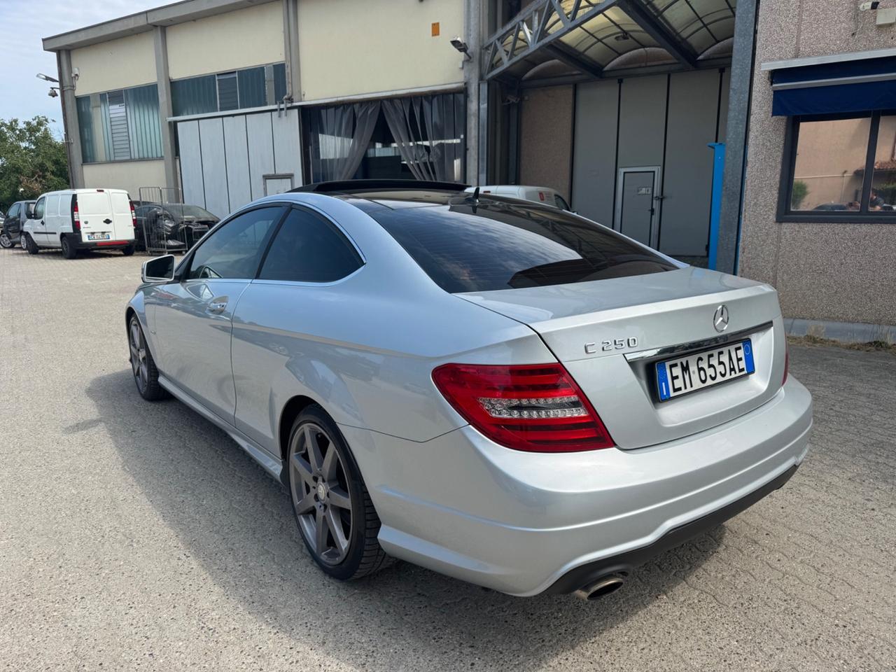 Mercedes-benz C 250 benzina 2012 AMG