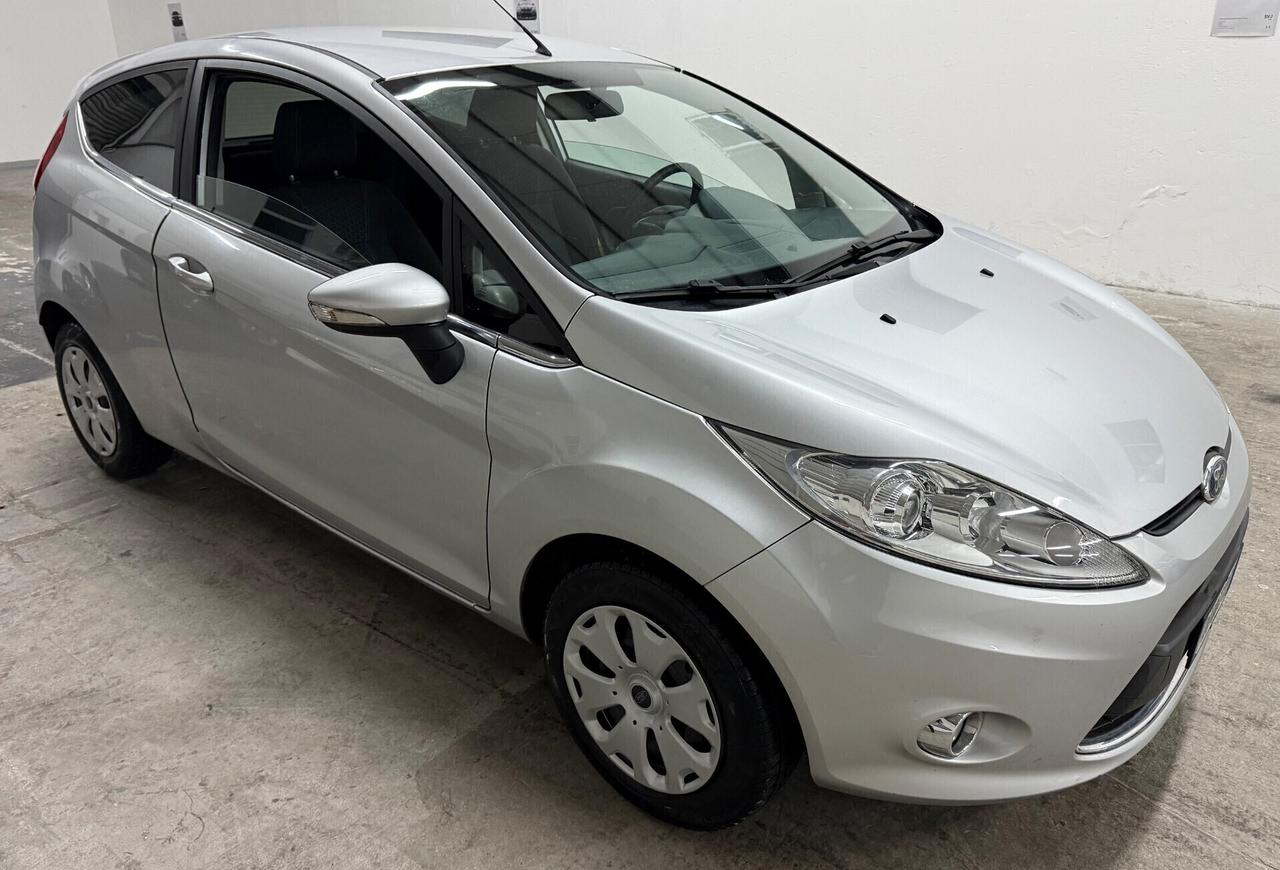 Ford Fiesta 1.4 TDCi 68CV 3 porte Titanium - 2009