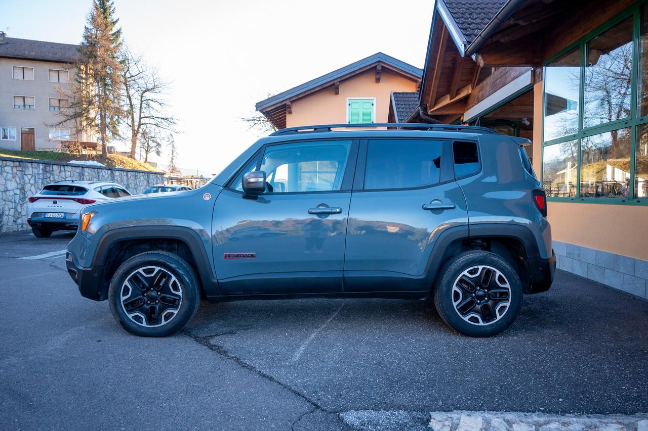 Jeep Renegade 2.0 Mjt 4WD Trailhawk con RIDOTTE