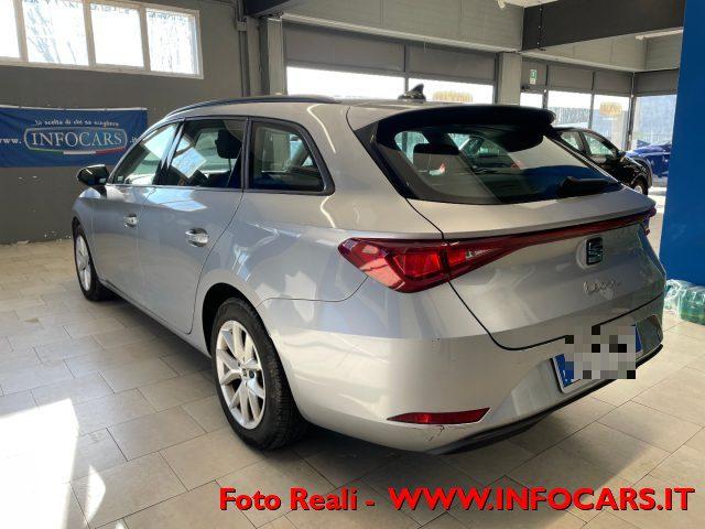 SEAT Leon Sportstourer 1.0 eTSI MHEV 110 CV DSG Style