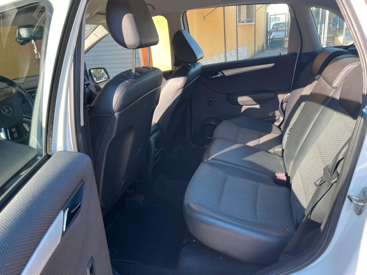 Mercedes-benz B 200 180 CDI Executive