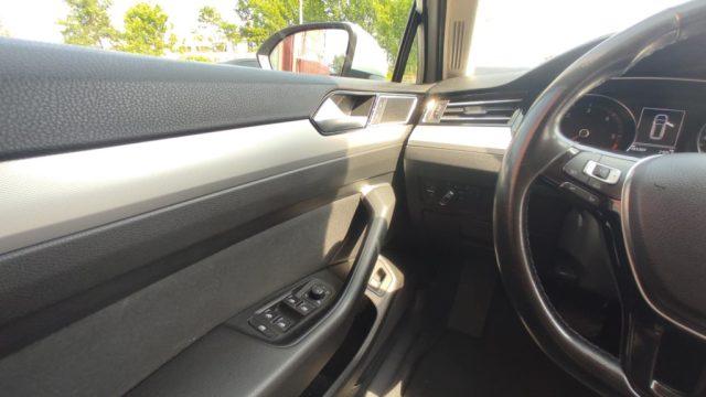 VOLKSWAGEN Passat Variant 2.0 TDI DSG Business BlueMotion Tech