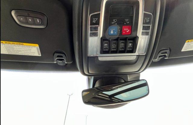 DODGE RAM 1500 5.7 V8 Crew Cab Sport Autocarro N1