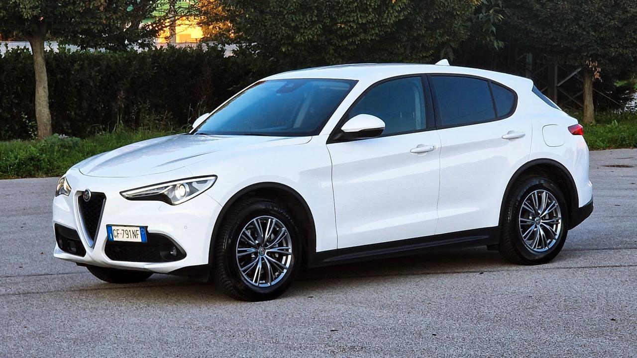 Alfa Romeo Stelvio 2.2 Turbodiesel 190 CV AT8 Q4