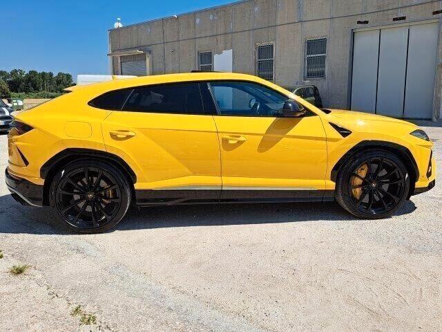 LAMBORGHINI URUS 4.0 V8 BI-TURBO “FULL OPTIONAL”
