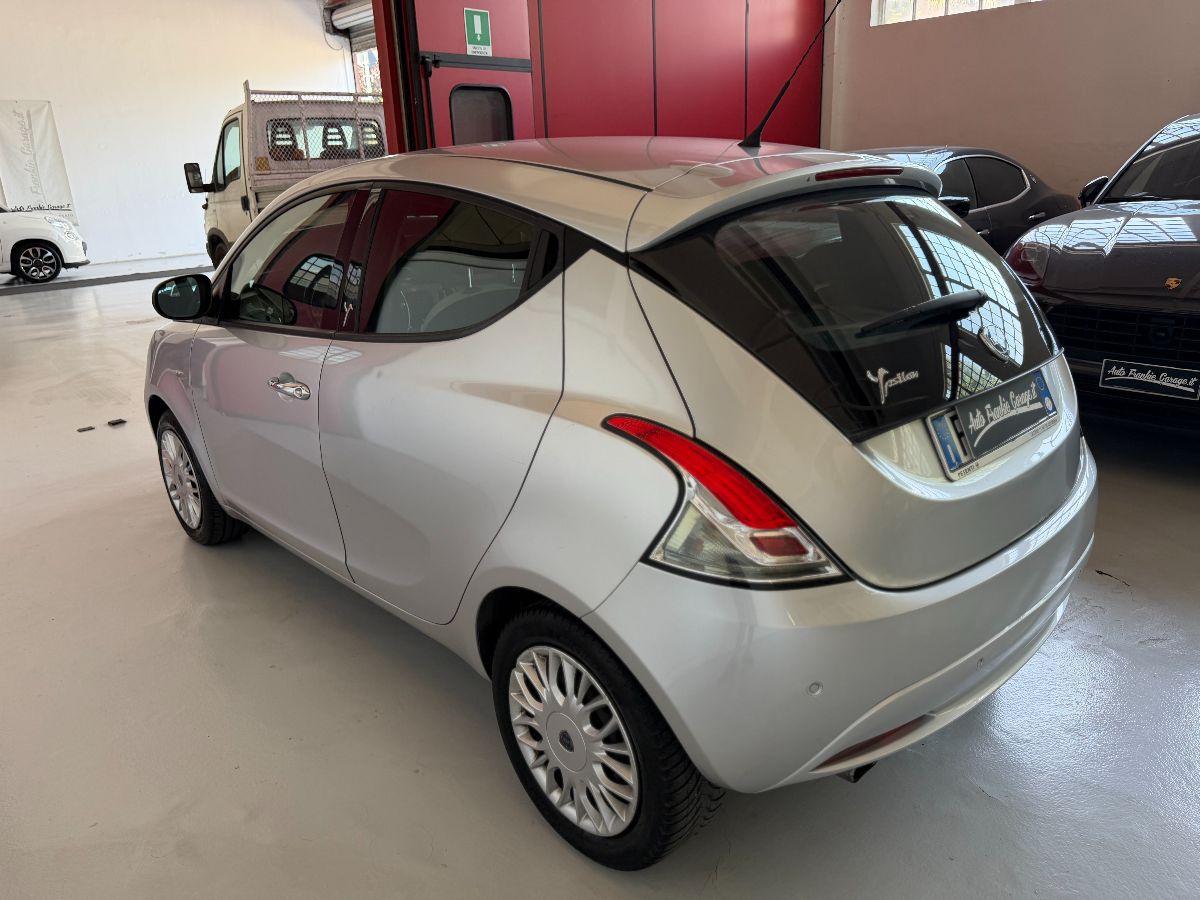 LANCIA - Ypsilon - 1.2 69 CV 5p. Platinum