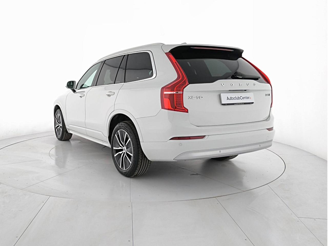 Volvo XC90 2.0 b5 Momentum Pro awd
