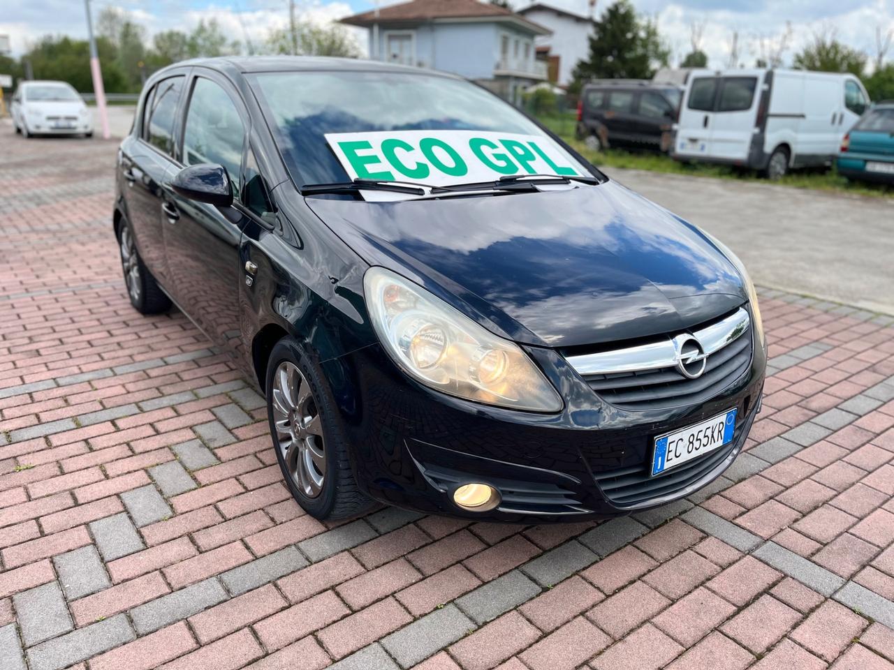 Opel Corsa 1.2 80CV 5 porte GPL-TECH Edition