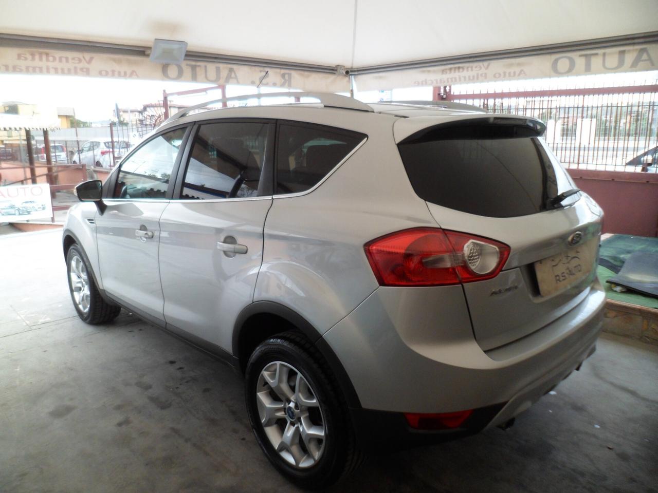 Ford Kuga 2.0 TDCi 136 CV 2WD Titanium 10