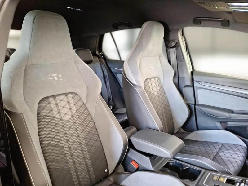 Volkswagen Golf 1.5 eTSI EVO ACT R-Line DSG
