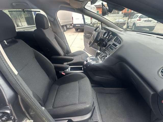 Peugeot 5008 1.6 hdi 8v Tecno 112cv robot 7 POSTI