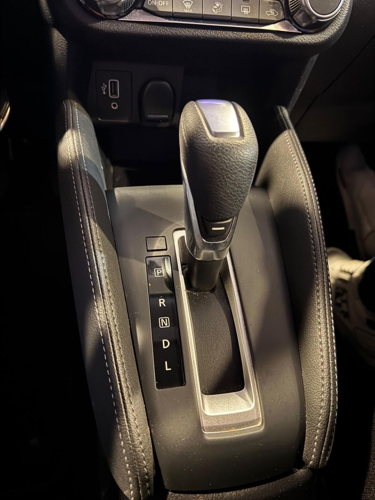 Nissan Micra IG-T 100 5 porte N-Connecta