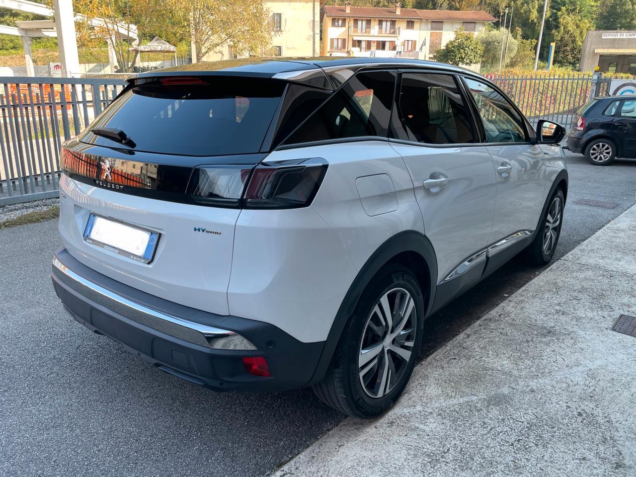 Peugeot 3008 Hybrid 225 e-EAT8 Allure Pack