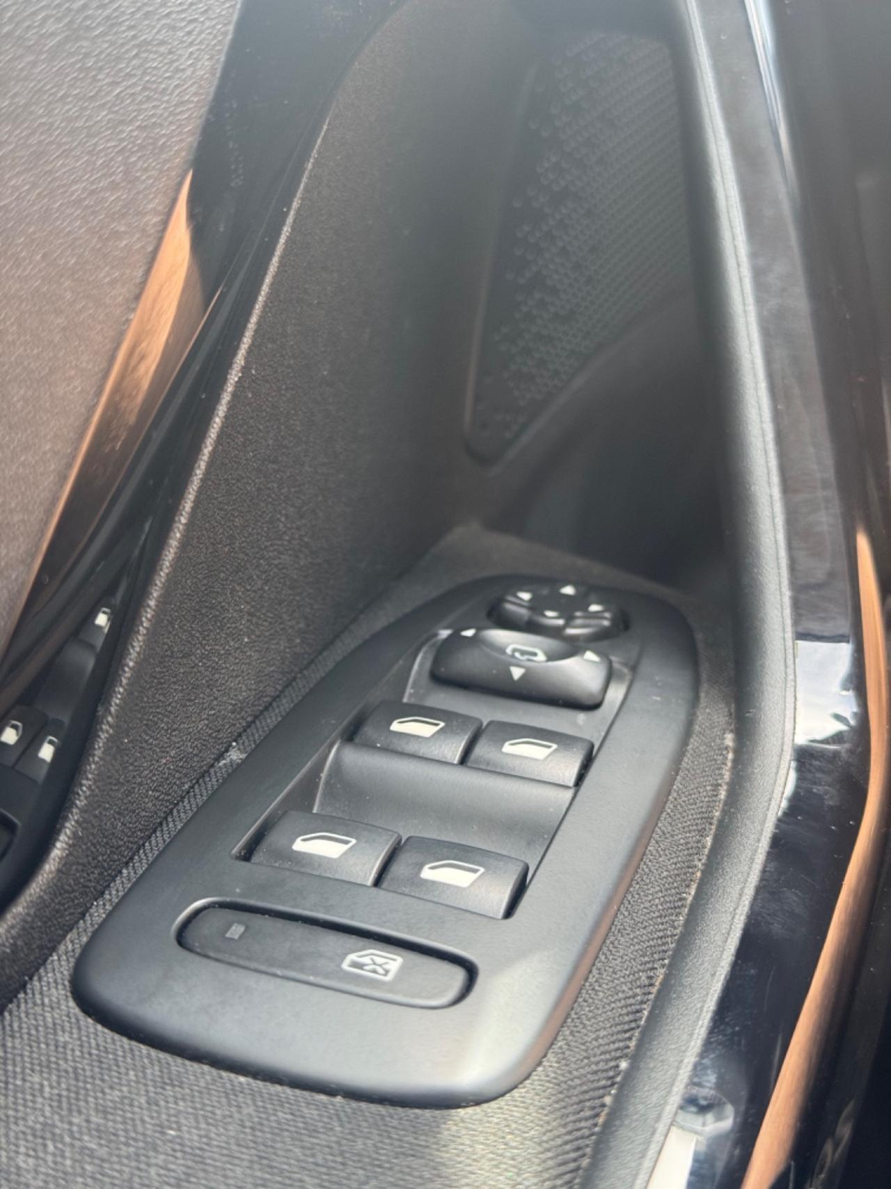 Peugeot 208 BlueHDi 5p Allure Neopatentati 2017