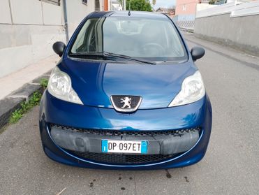 Peugeot 107 1.0 68CV 5p. Sweet Years 2Tronic