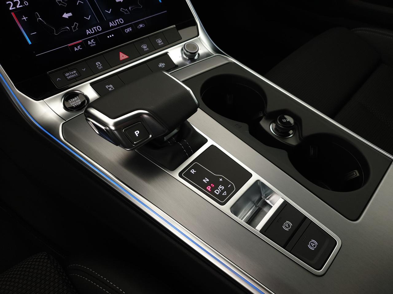 Avant 50TFSIe 299CV quattro Stronic S line Edition