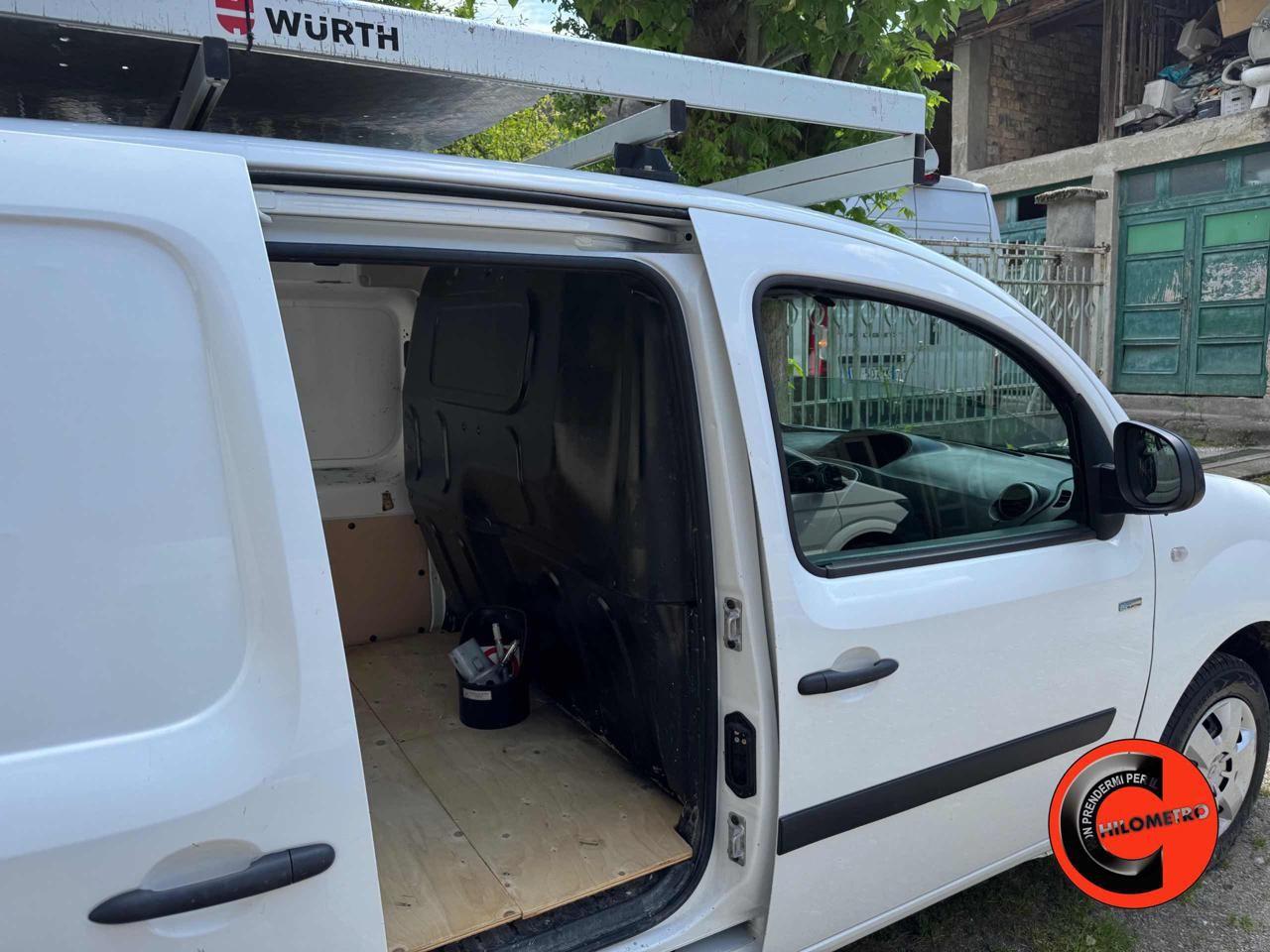 Renault Kangoo Z.E. 44 KW N1 PORTAPACCHI-CRUISE-BATTERIE DI PROPRETA'-