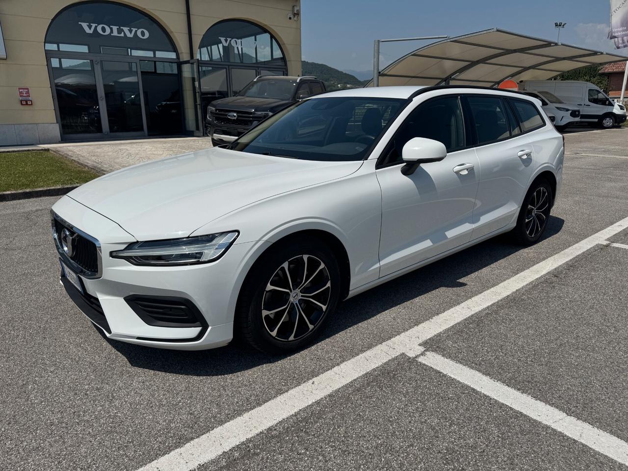 Volvo V60 B4 (Diesel/Hybrid) Automatico Momentum Bsn.