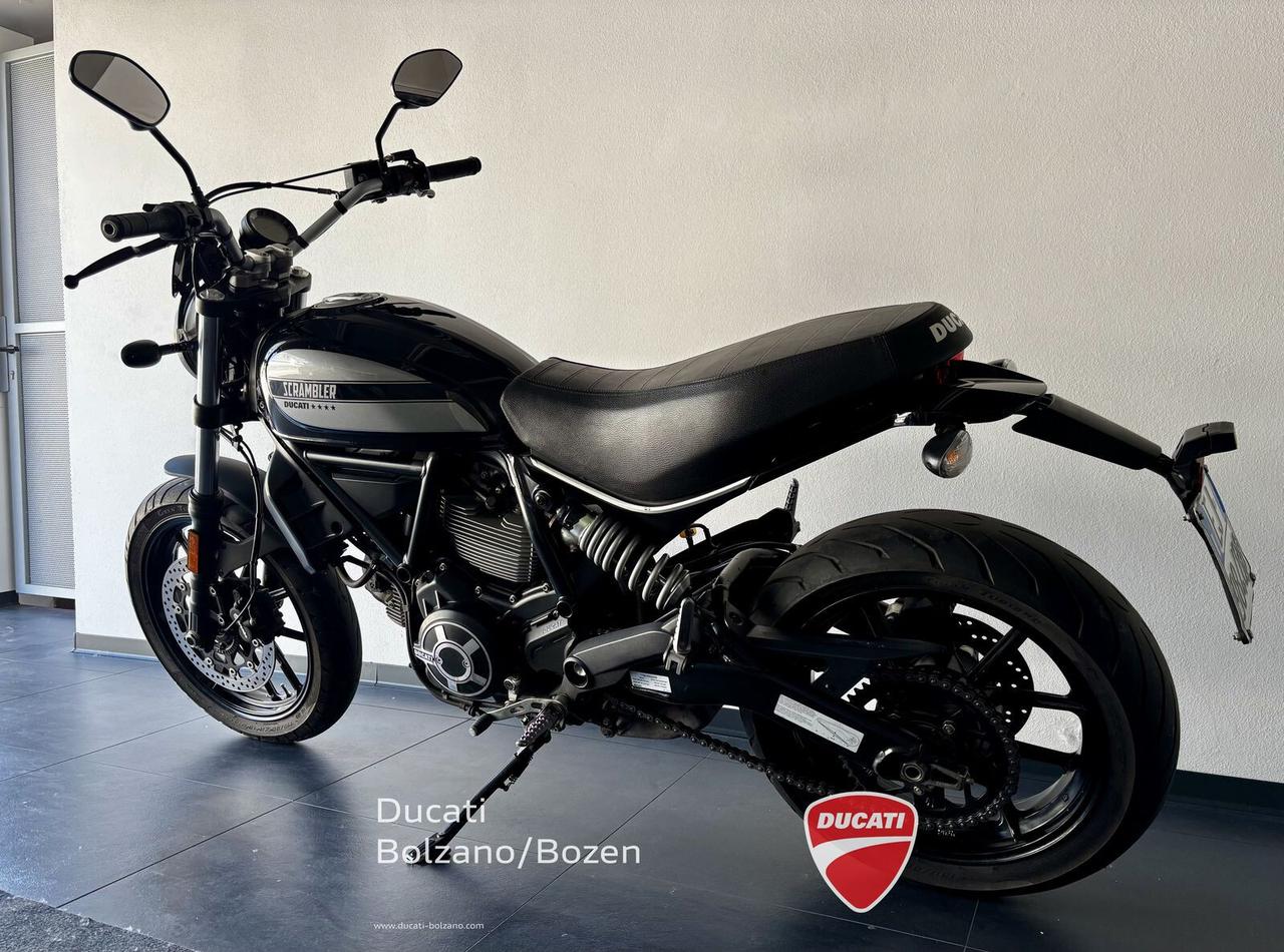 Ducati Scrambler 400 Sixty2