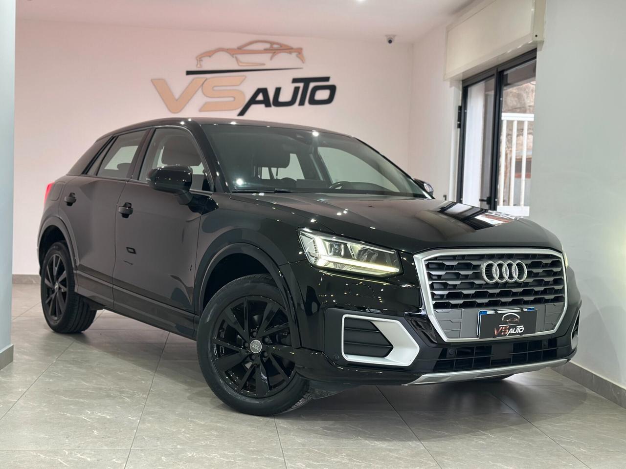 Audi Q2 30 TDI Identity Black