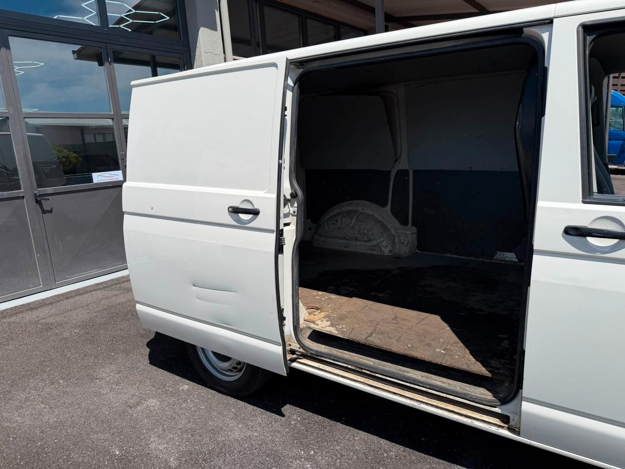 Volkswagen Transporter 1.9 TDI/102CV PC-TM Furg.