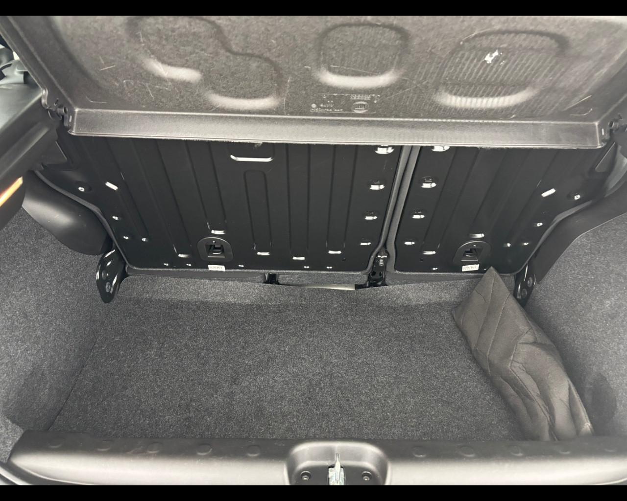 FIAT Panda 1.0 firefly hybrid City Cross s&s 70cv 5p.ti