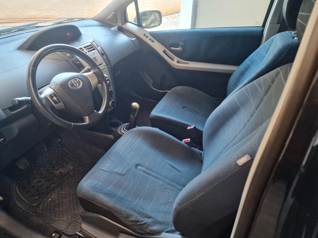 Toyota Yaris 1.3 3 porte Navi