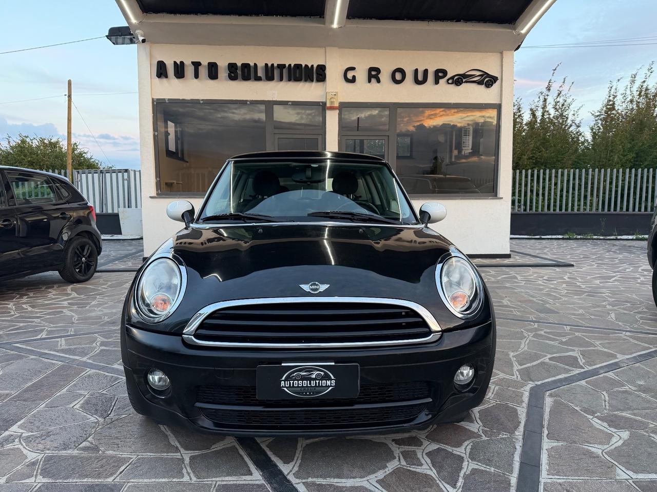 Mini 1.6 16V One D 90cvTotal Black Ok neopatentati