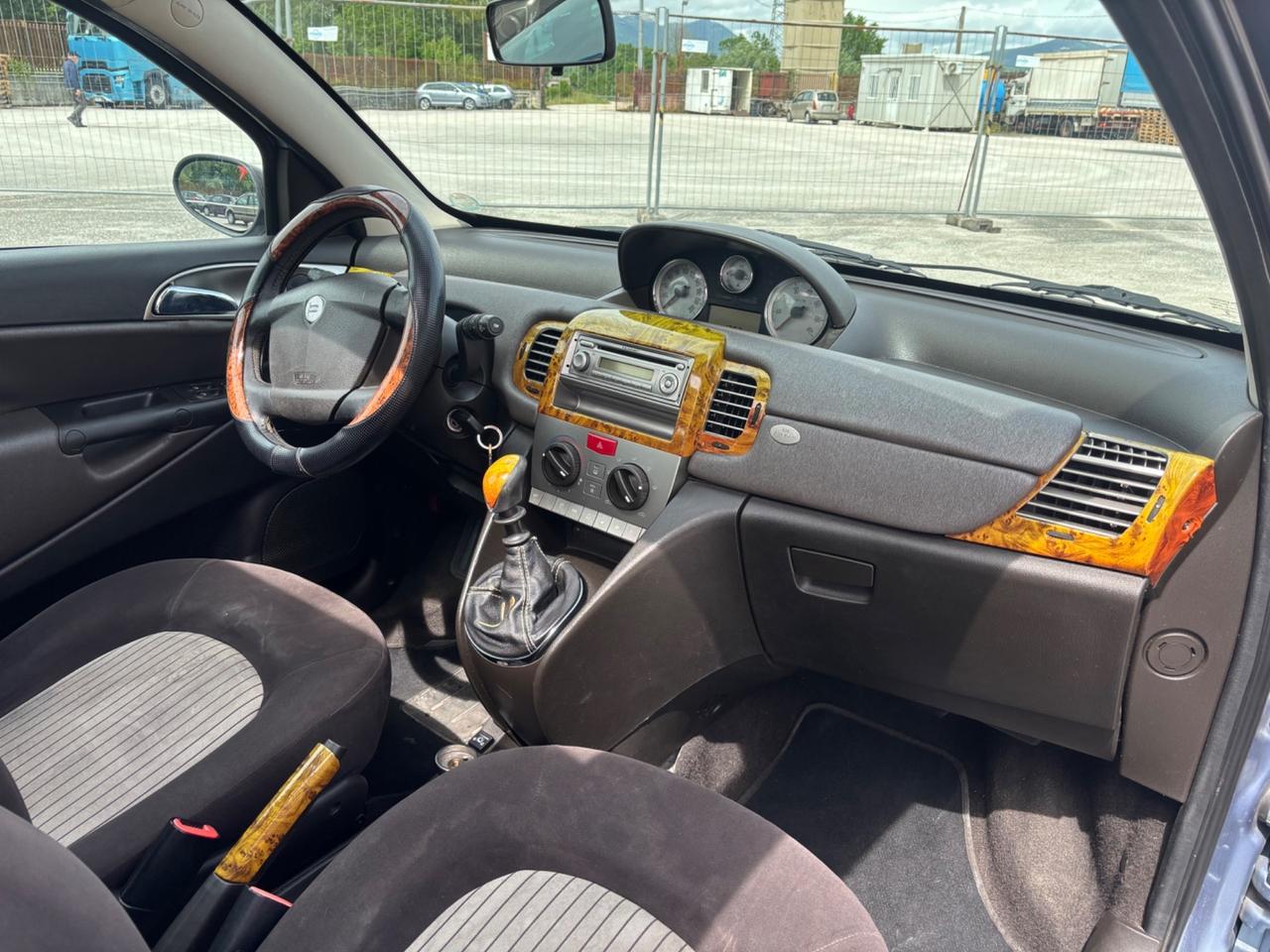 Lancia Ypsilon 1.4 Modamilano GPL