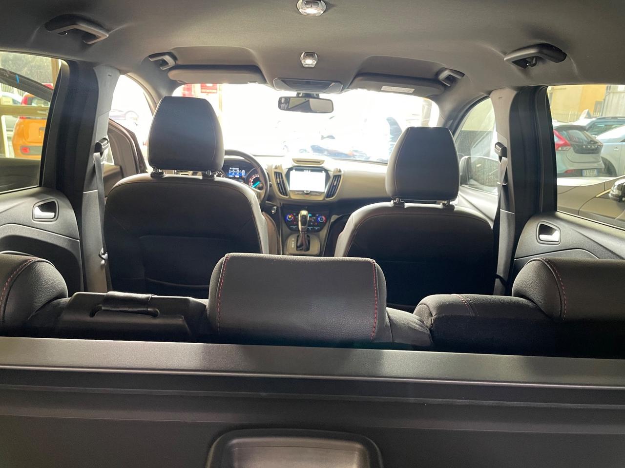 Ford Kuga 2.0 TDCI 150 CV S&S 4WD Powershift ST-Line - Nessun vincolo -