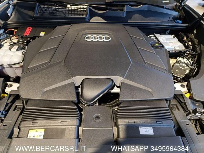Audi Q8 Q8 SUV 55 TFSI e quattro tiptronic S line edition