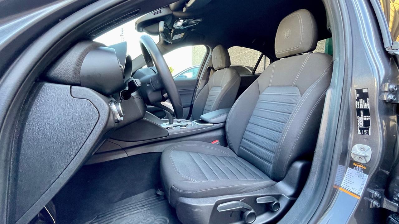 Alfa Romeo Giulia 2.2 Turbodiesel 160 CV AT8 Super