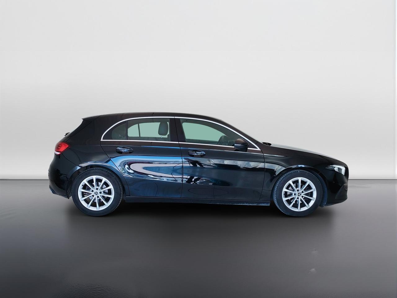 Mercedes-Benz Classe A - W177 2018 - A 180 d Sport auto