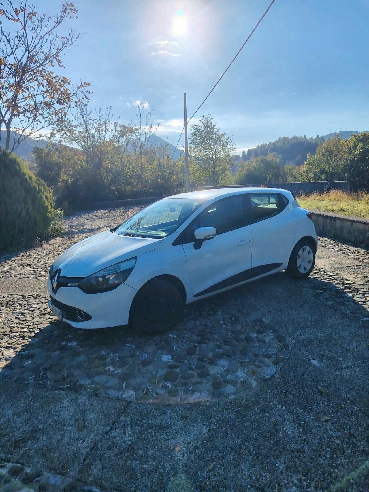 Renault Clio 1.5 dCi 8V 75CV 5 porte Wave