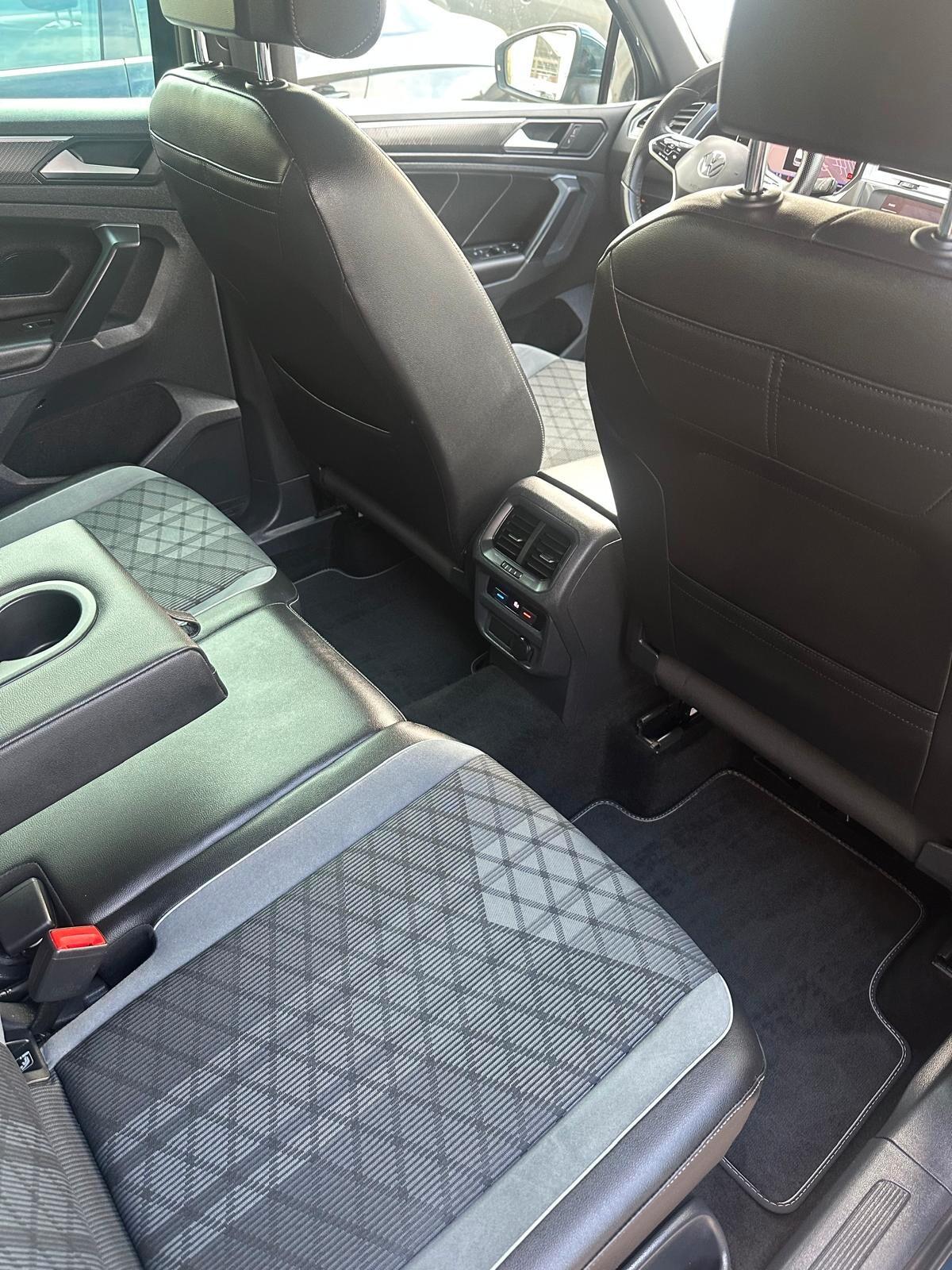 Volkswagen Tiguan 2.0 TDI 150 CV SCR DSG R-Line